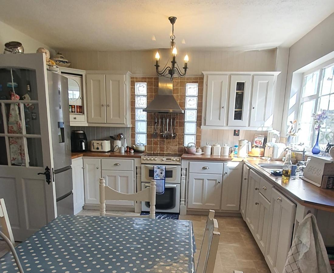 124 ,Castlelawn Heights, Headford Road Galway Homestay エクステリア 写真