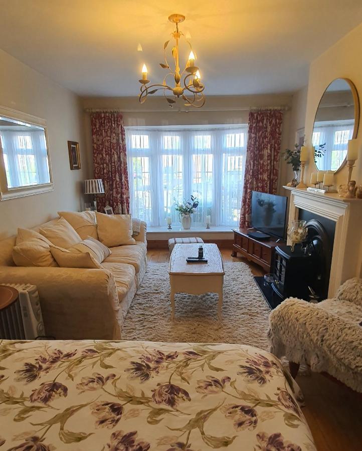 124 ,Castlelawn Heights, Headford Road Galway Homestay エクステリア 写真